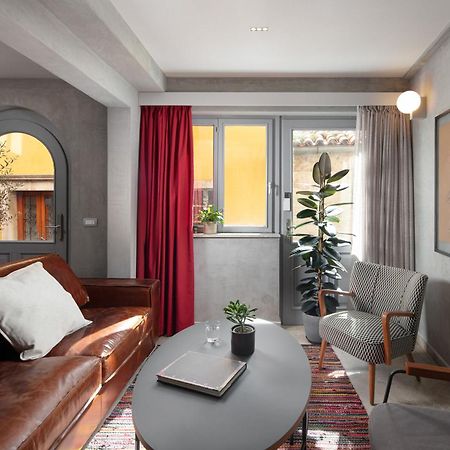 Mirakul Residence In A Cute Historic Town Лабин Екстериор снимка