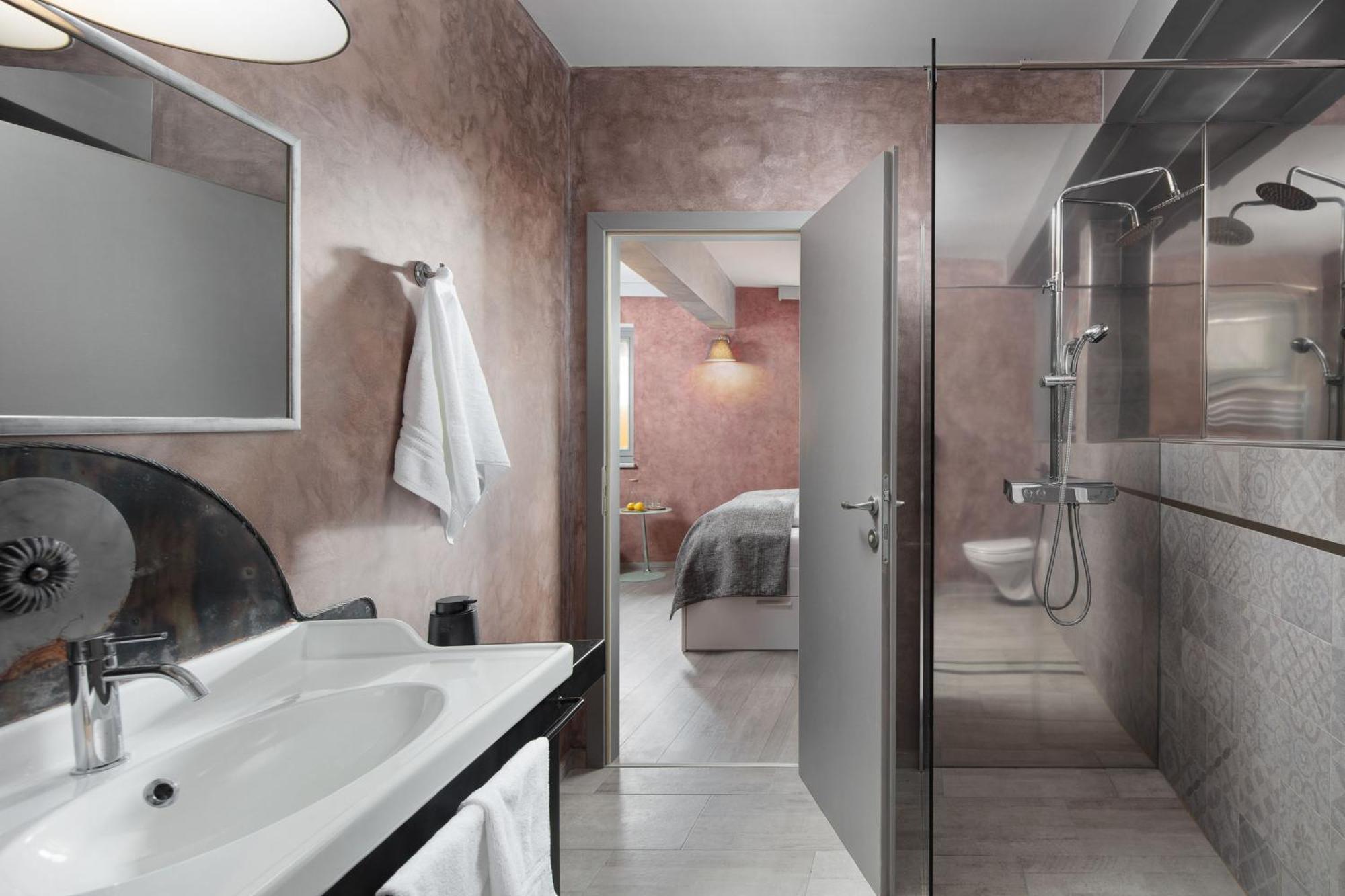 Mirakul Residence In A Cute Historic Town Лабин Екстериор снимка